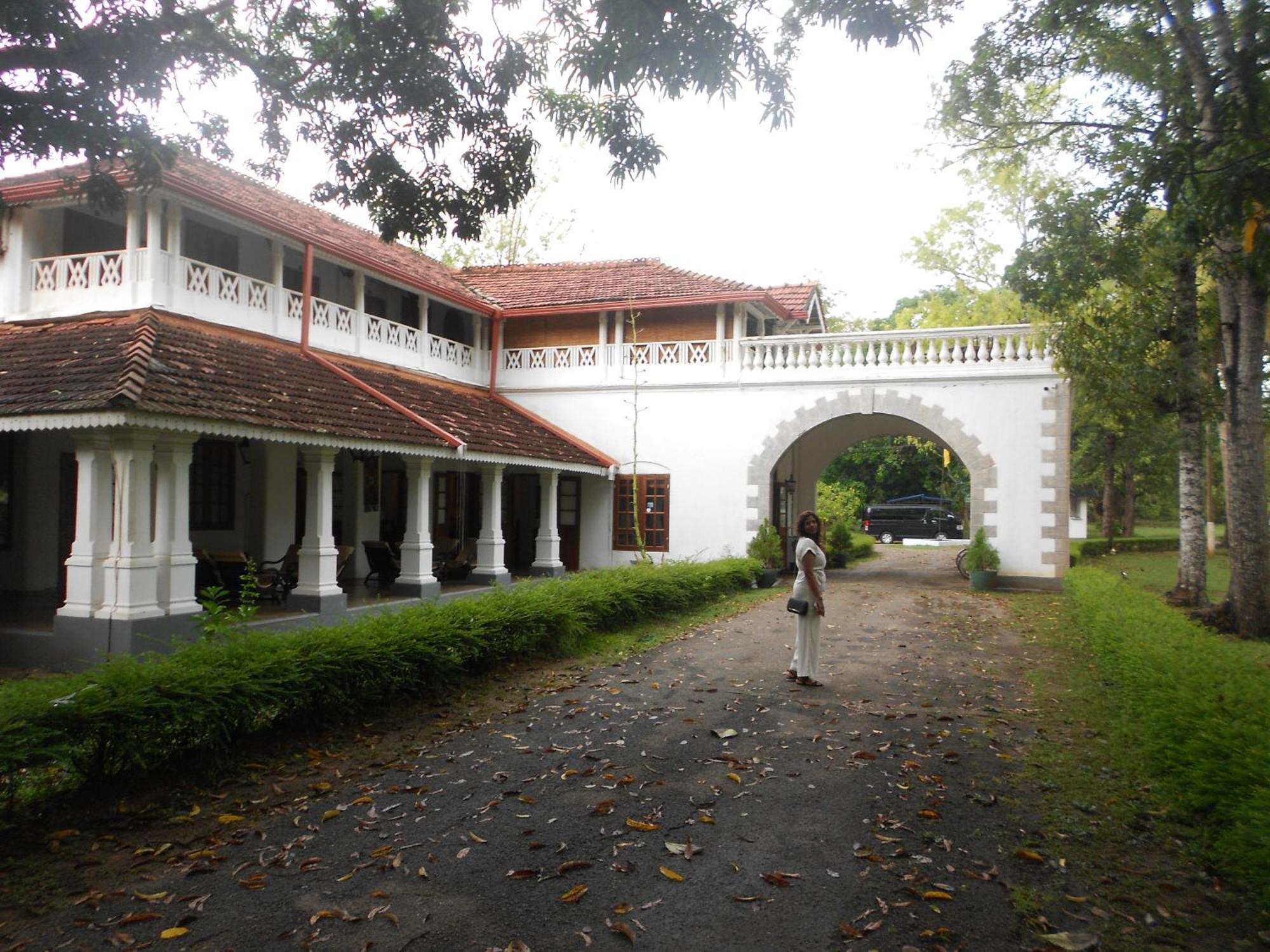 Shanith Guesthouse Negombo Exterior foto