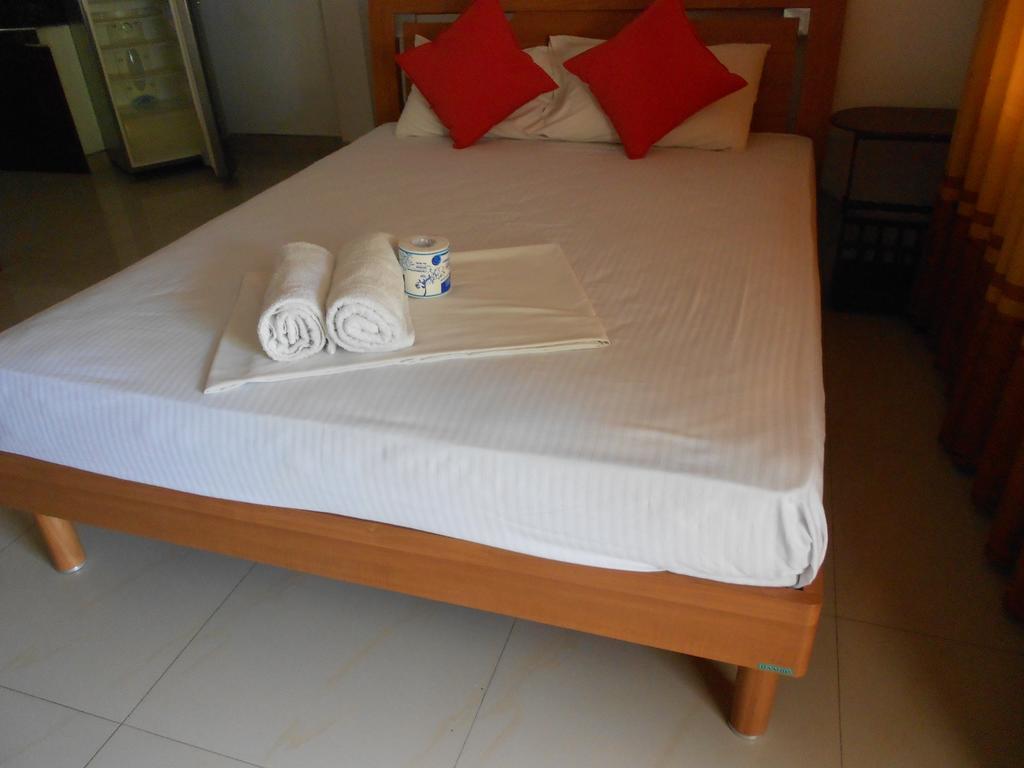 Shanith Guesthouse Negombo Zimmer foto
