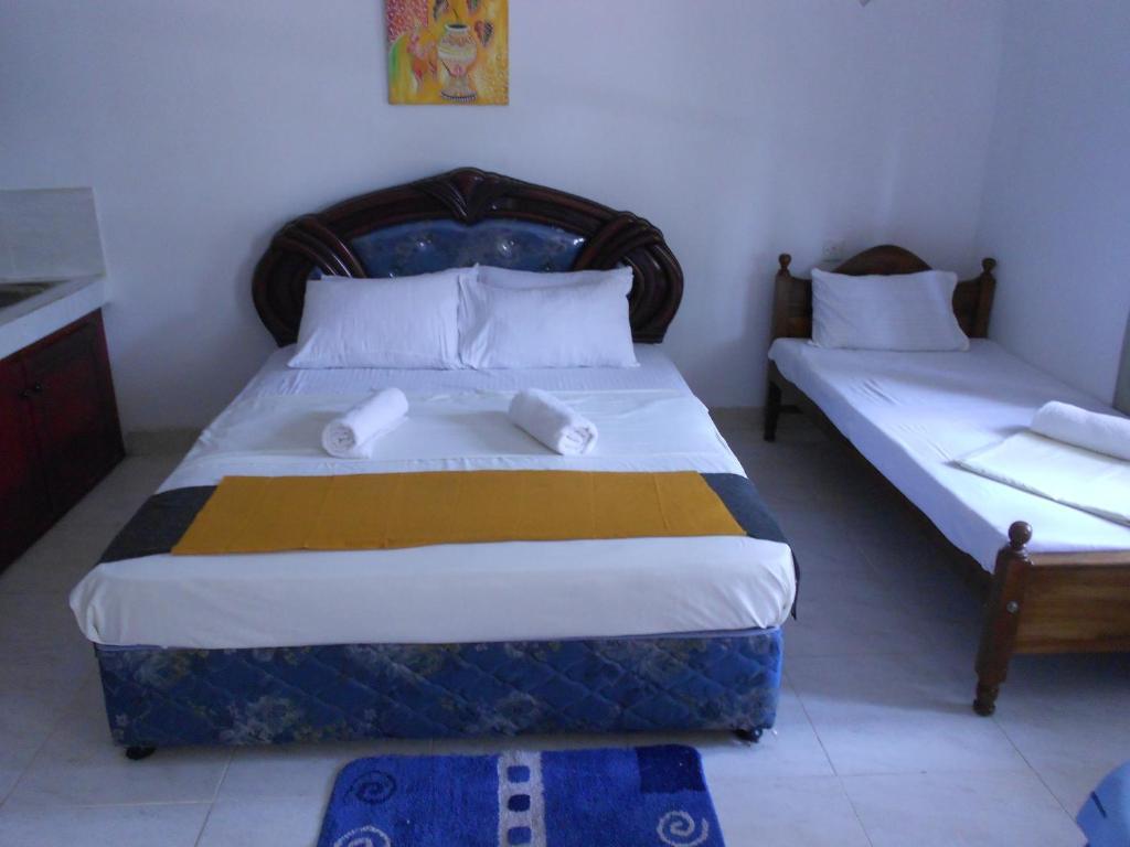 Shanith Guesthouse Negombo Zimmer foto